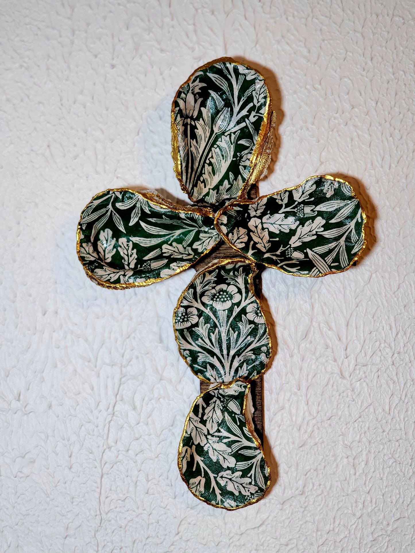 Green Foliage Cross
