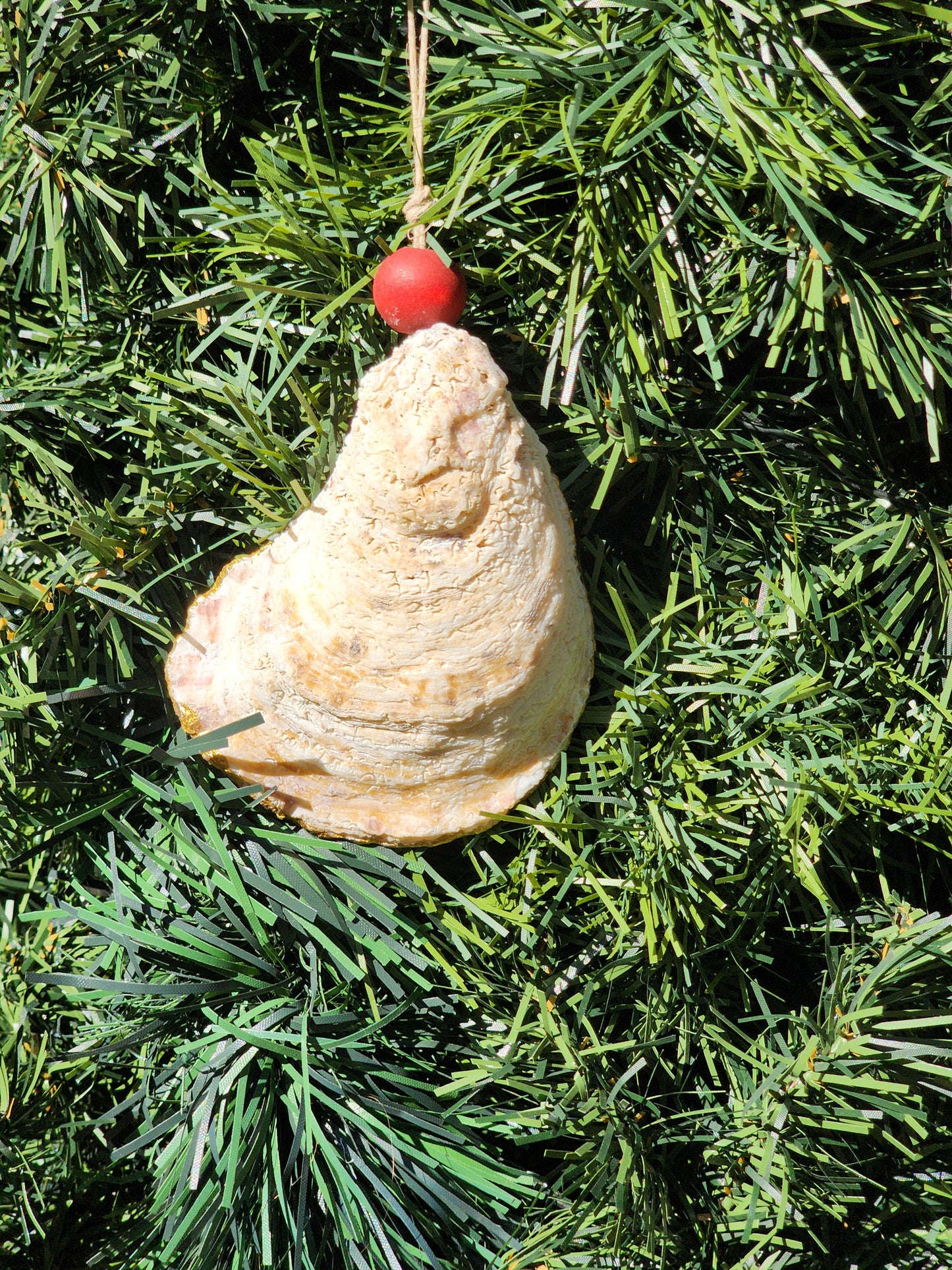 Super Star Santa - Oyster Shell Ornament