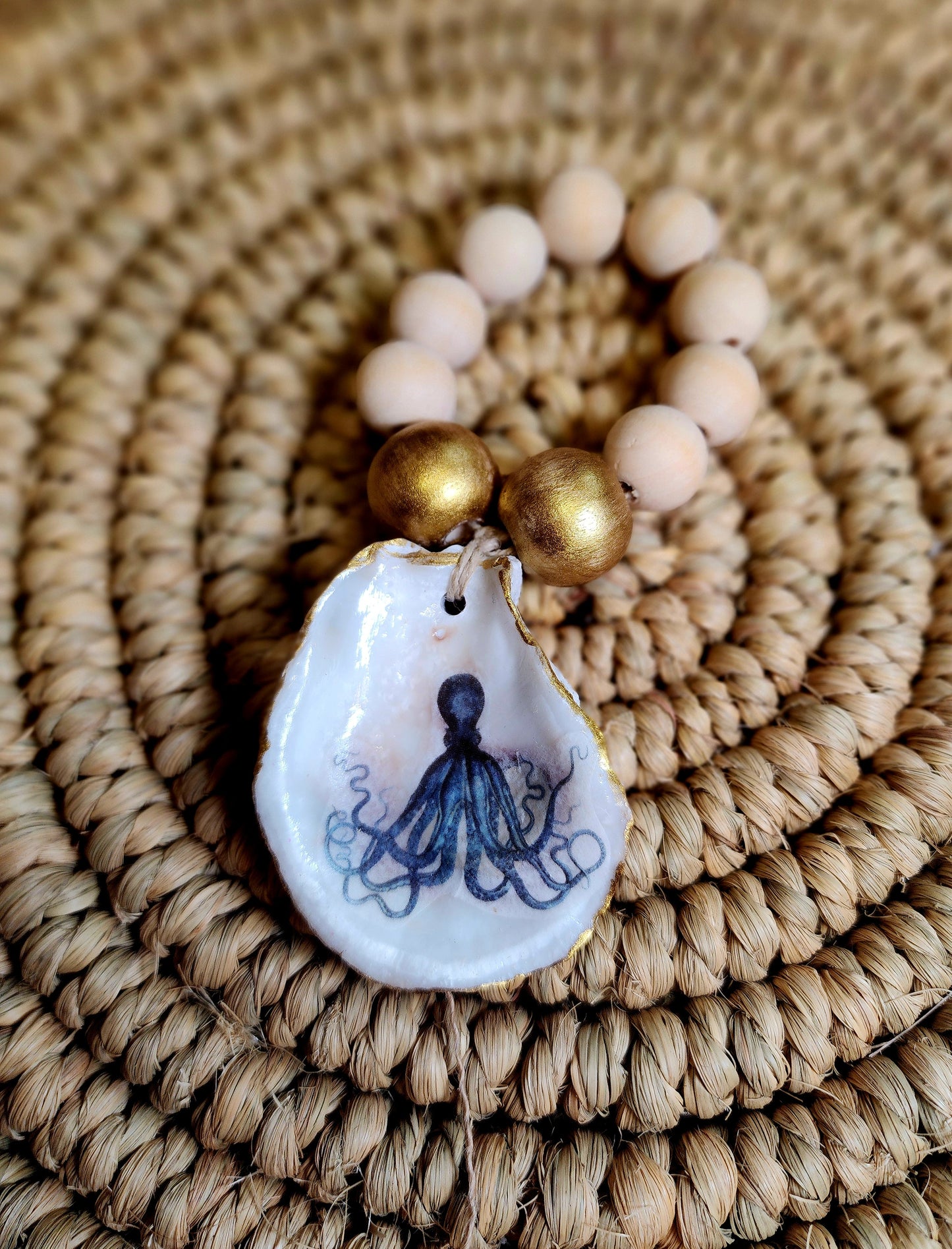 Blue Octopus - Oyster Shell