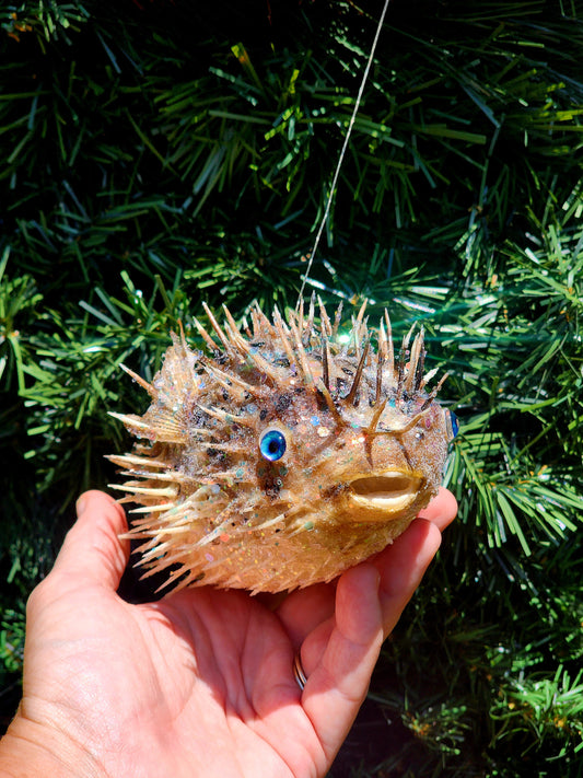 Pufferfish Ornament/Blue Eyes
