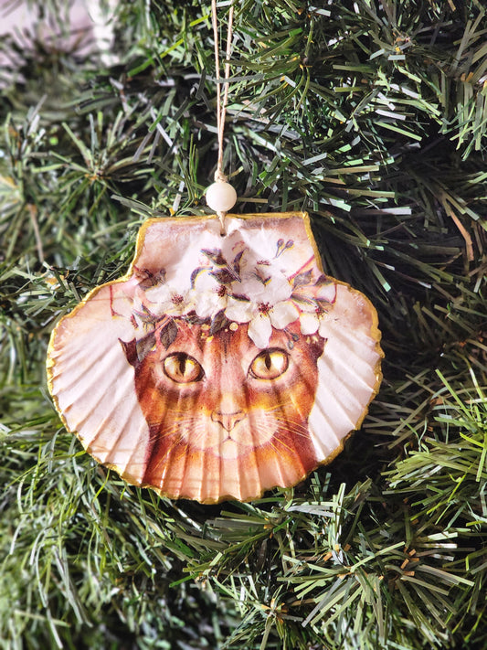 Sheba Ornament